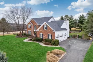 6 Fieldcrest Dr, Mount Olive, NJ 07828 - Photo 2
