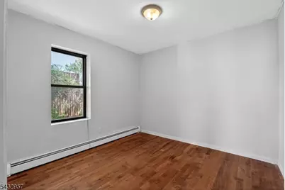 294 Governor St, Paterson, NJ 07501 - Photo 10
