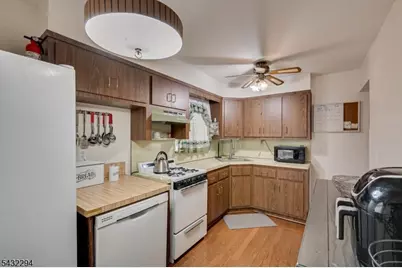 1508 Elaine Ter, Union Township, NJ 07083 - Photo 10