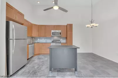 93 Caitlin Ct, Franklin Township, NJ 08823 - Photo 6