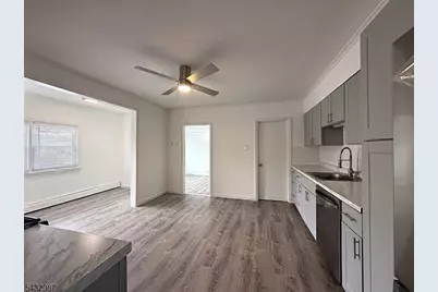 189 William St, Belleville, NJ 07109 - Photo 4
