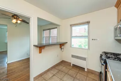 284 Claremont Ave #A3, Verona, NJ 07044 - Photo 6