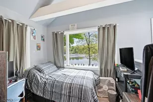 48 Goldfinch Ln, West Milford, NJ 07421 - Photo 12