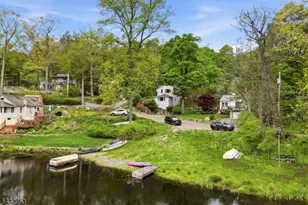 48 Goldfinch Ln, West Milford, NJ 07421 - Photo 22