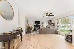 242 Laurel Ct, Readington, NJ 08889 - Photo 2