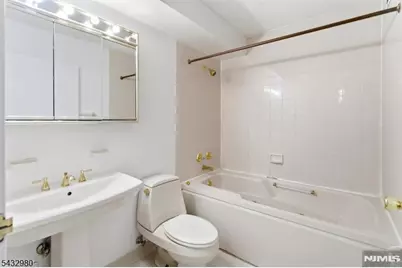 316 Prospect Ave #3C, Hackensack, NJ 07601 - Photo 10