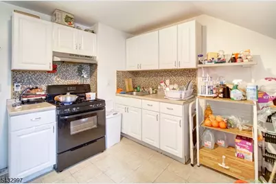 426 E 18th St, Paterson, NJ 07524 - Photo 18