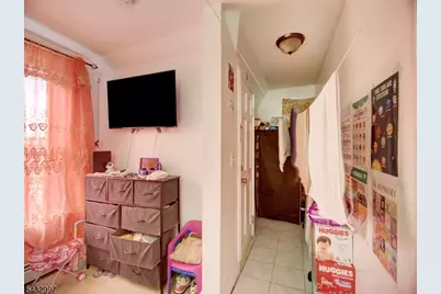426 E 18th St, Paterson, NJ 07524 - Photo 14