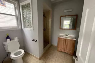 8 Treacy Ave, Newark, NJ 07108 - Photo 4