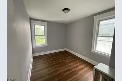 8 Treacy Ave, Newark, NJ 07108 - Photo 6