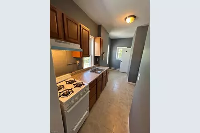286 Nagle St #3, Cliffside Park, NJ 07010 - Photo 2