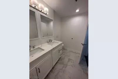 1 Carriage City Plz, Rahway, NJ 07065 - Photo 8