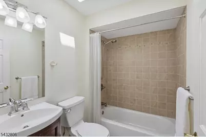 33 Cedarwood Ter., Woodland Park, NJ 07424 - Photo 30