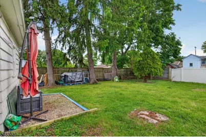 515 Lynda Rd, Lopatcong Township, NJ 08865 - Photo 18