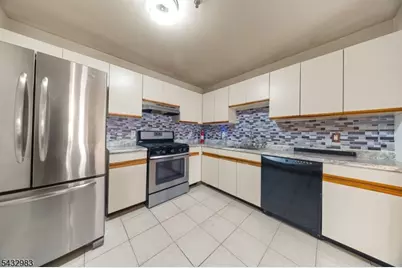 56-60 Ferguson St #C1, Newark, NJ 07105 - Photo 6