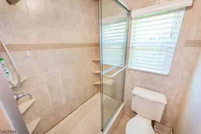 3 Knoll Rd, Fairfield, NJ 07004 - Photo 24