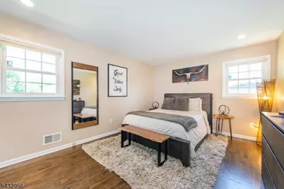 3 Knoll Rd, Fairfield, NJ 07004 - Photo 18