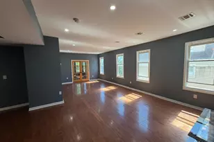 166 Renner Ave, Newark, NJ 07112 - Photo 6