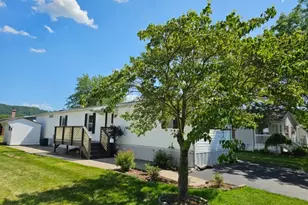 10 Clover Ln, White Township, NJ 07823 - Photo 1