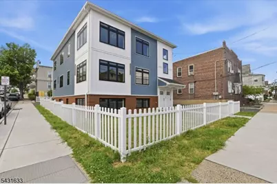 281 Maple St Unit #2, Kearny, NJ 07032 - Photo 2
