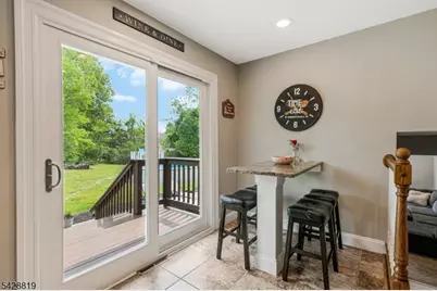 11 Manchester Dr, Hanover Township, NJ 07981 - Photo 18