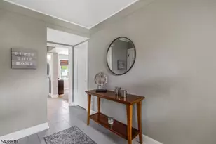 11 Manchester Dr, Hanover Township, NJ 07981 - Photo 6