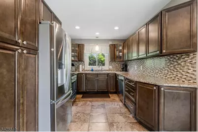 11 Manchester Dr, Hanover Township, NJ 07981 - Photo 16