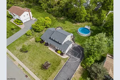 11 Manchester Dr, Hanover Township, NJ 07981 - Photo 40