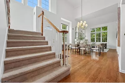 32 Kent Dr, Roseland, NJ 07068 - Photo 4