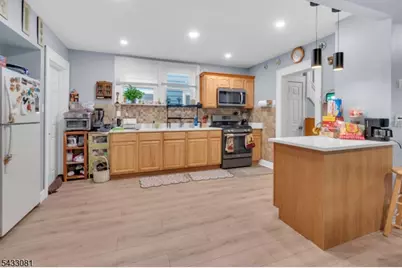 269 18th Ave, Paterson, NJ 07504 - Photo 6