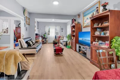 269 18th Ave, Paterson, NJ 07504 - Photo 8