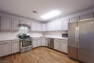 50 Pine St, Montclair, NJ 07042 - Photo 4
