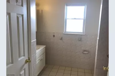 76 Port Ave #2, Elizabeth, NJ 07206 - Photo 8