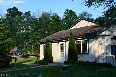 70 Tamarack Trl, Hardyston Township, NJ 07460 - Photo 14
