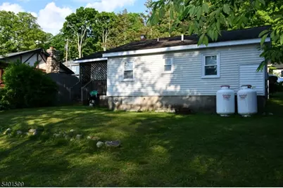 70 Tamarack Trl, Hardyston Township, NJ 07460 - Photo 6