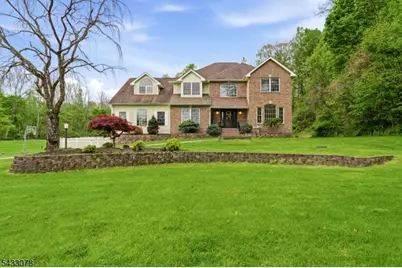 9 Valley Manor Dr, Sparta Township, NJ 07871 - Photo 1