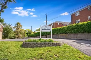 300 Claremont Ave, Verona, NJ 07044 - Photo 12