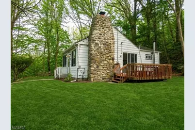 48 Vail Rd, Roxbury Township, NJ 07850 - Photo 22