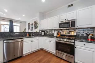 28 George Russell Way, Clifton, NJ 07013 - Photo 6