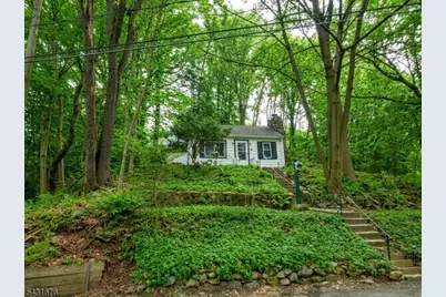 48 Vail Rd, Roxbury Township, NJ 07850 - Photo 2