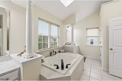 10 Julie Ct, Franklin Township, NJ 08873 - Photo 32