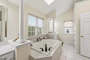 10 Julie Ct, Franklin Township, NJ 08873 - Photo 32