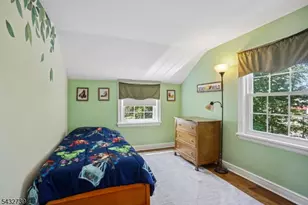 30 Sherbrooke Pkwy, Livingston, NJ 07039 - Photo 12