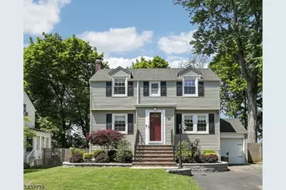 30 Sherbrooke Pkwy, Livingston, NJ 07039 - Photo 1