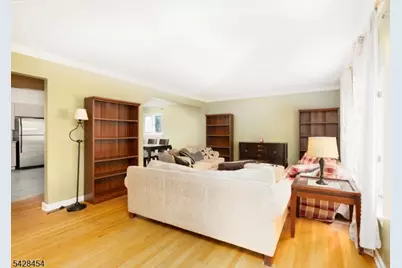 441 Blanchard Ter, Hackensack, NJ 07601 - Photo 2