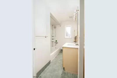 441 Blanchard Ter, Hackensack, NJ 07601 - Photo 6
