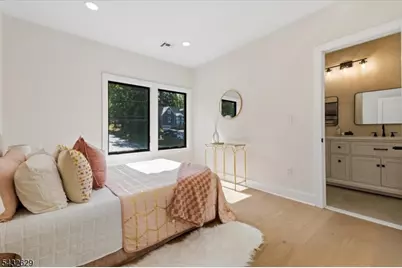 29 Sycamore Ave, Livingston, NJ 07039 - Photo 20