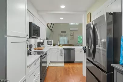 7 Glen Dr, Vernon, NJ 07461 - Photo 1