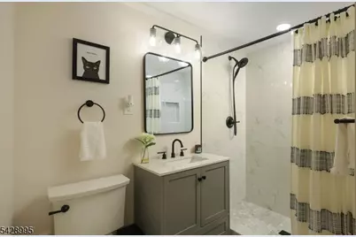 47 Miliken Rd, Woodbridge Township, NJ 07067 - Photo 22