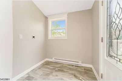 1049 Broad St, Harmony Township, NJ 08865 - Photo 10
